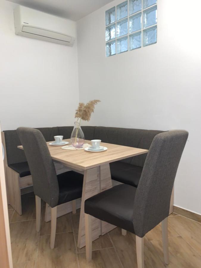 Apartma Eli2 Apartment Копер Екстериор снимка